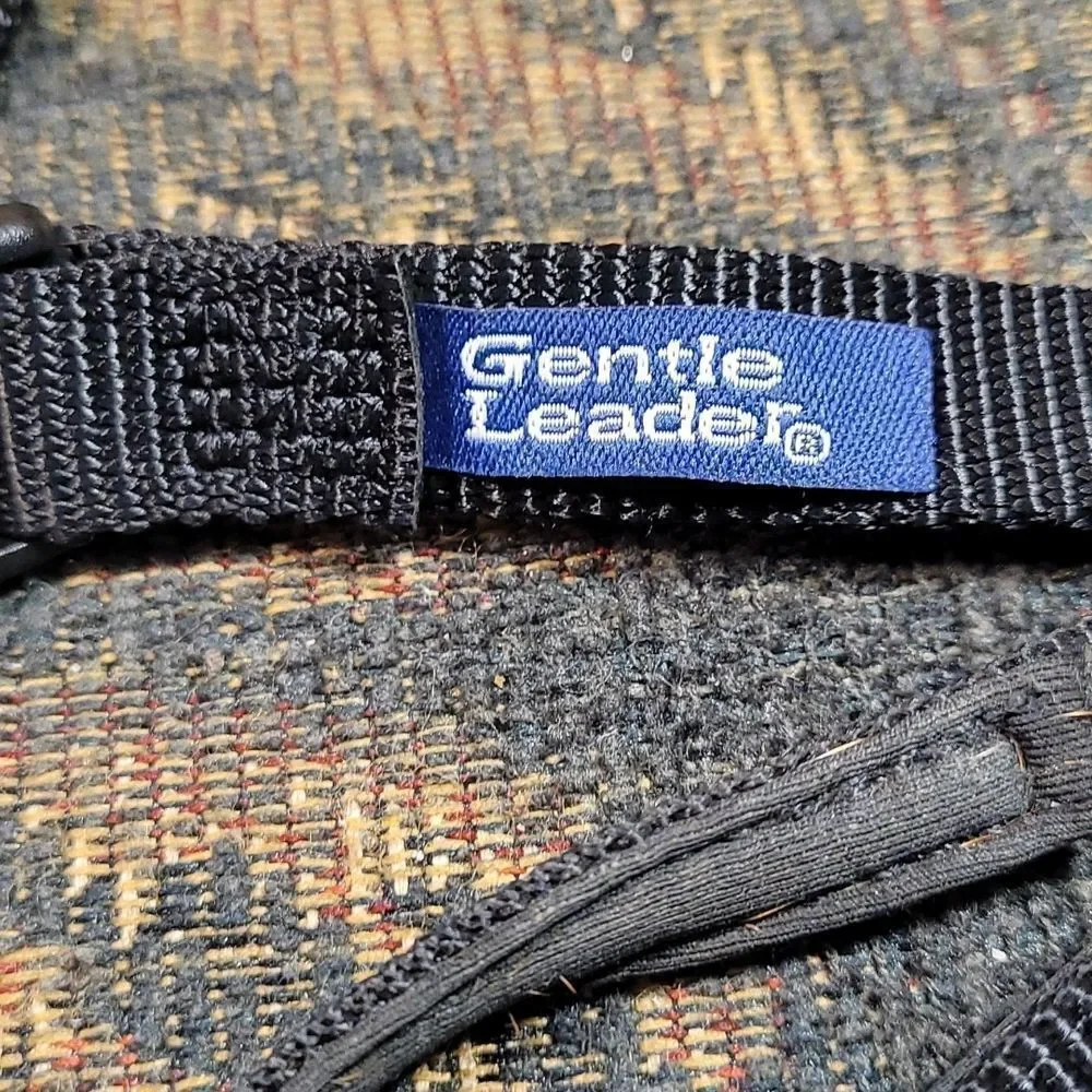 PetSafe Black Gentle Leader with instructional DVD- Size Small- NWT